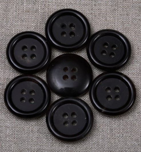 Polished 4 hole Horn Buttons - The Lining Company