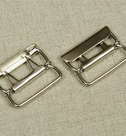 Waistcoat Buckle - Nickel - 2 prong with protective plate